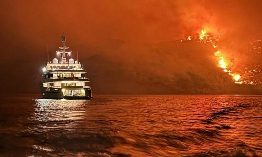 Φωτιά στην Ύδρα: Τα πρώτα λόγια του καπετάνιου του σκάφους